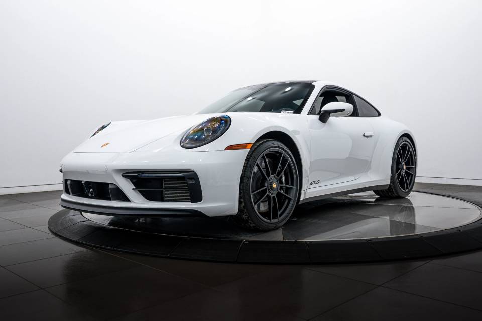 2024 Porsche 911 GTS