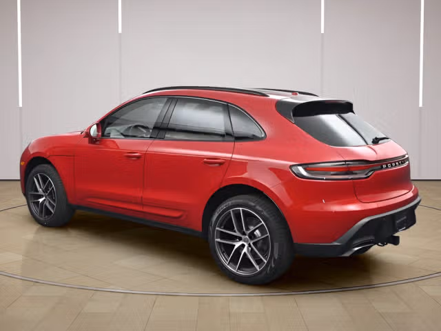 2026 Porsche Macan Base - Photo 18
