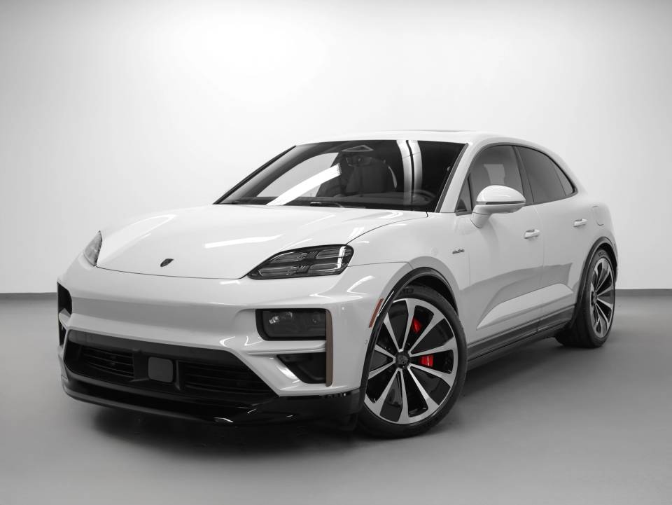 2025 Porsche Macan Turbo Electric