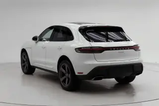 2026 Porsche Macan T - Photo 21