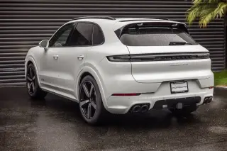 2026 Porsche Cayenne GTS - Photo 21