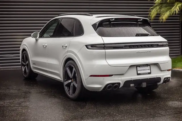2026 Porsche Cayenne GTS - Photo 22