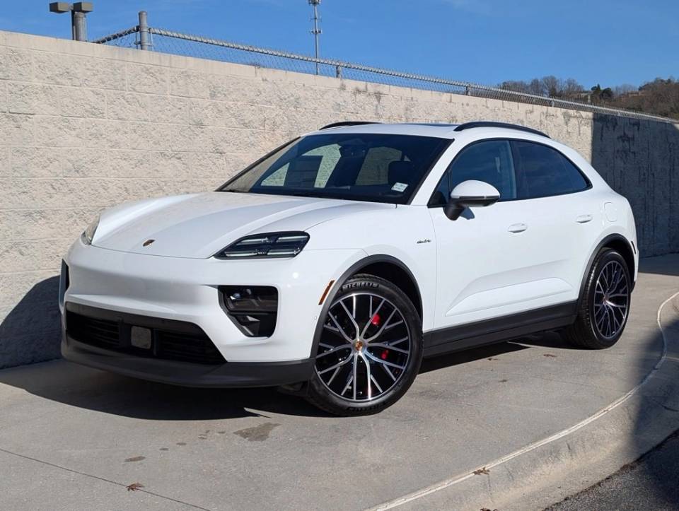 2025 Porsche Macan S