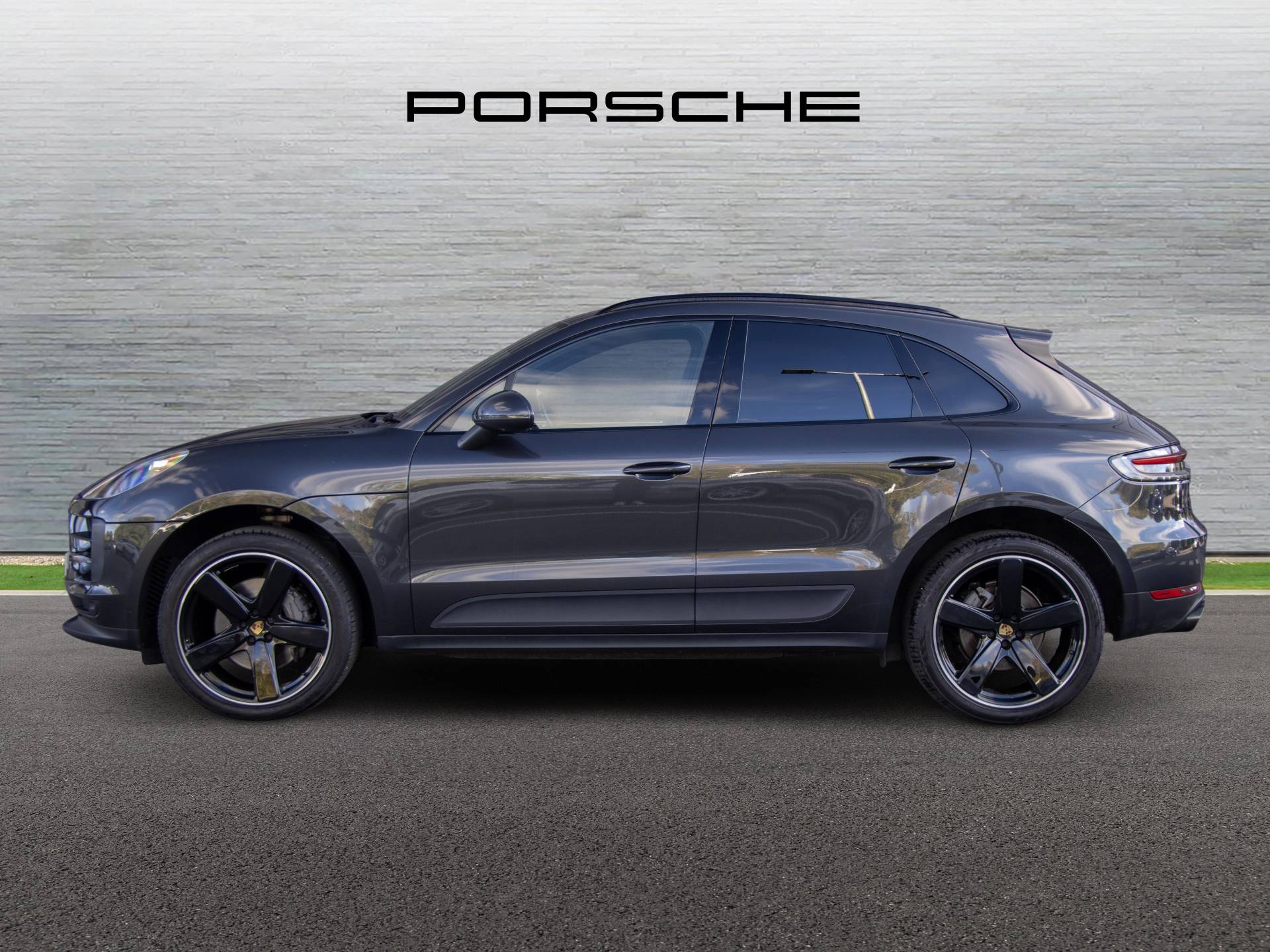 Macan S, photo 2 of 32