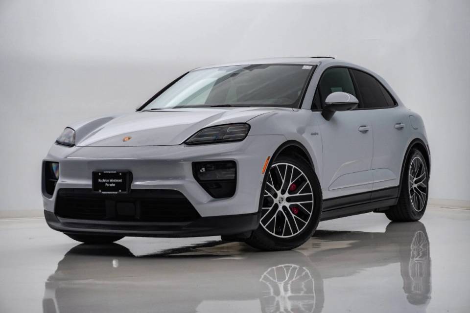 2025 Porsche Macan 4S Electric