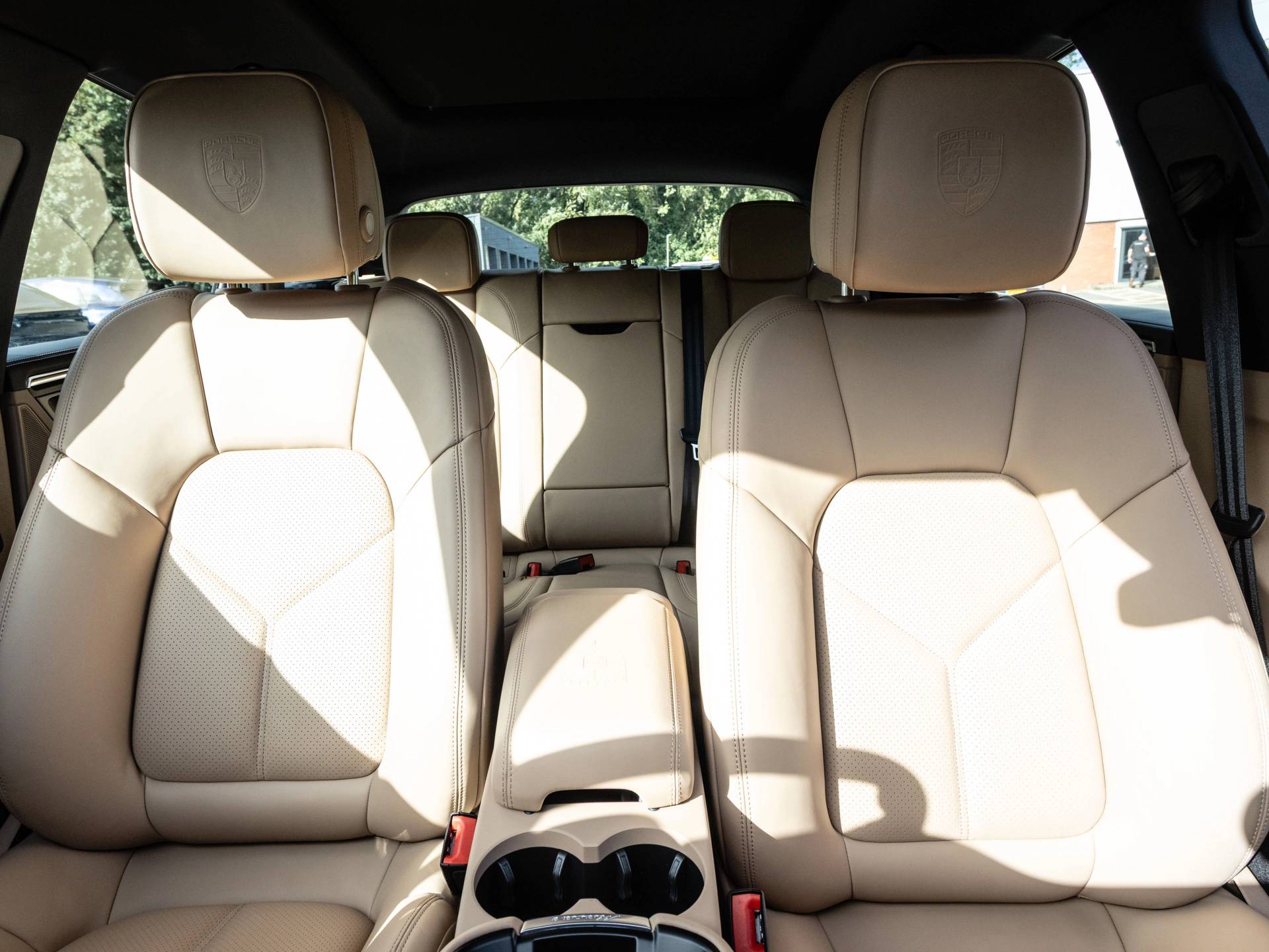 Macan T, photo 42 of 42