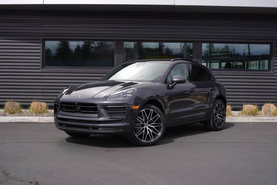 2026 Porsche Macan