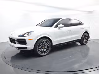 2022 Porsche Cayenne -'s photo