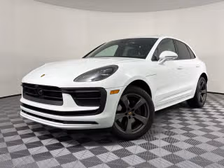 2026 Porsche Macan's photo