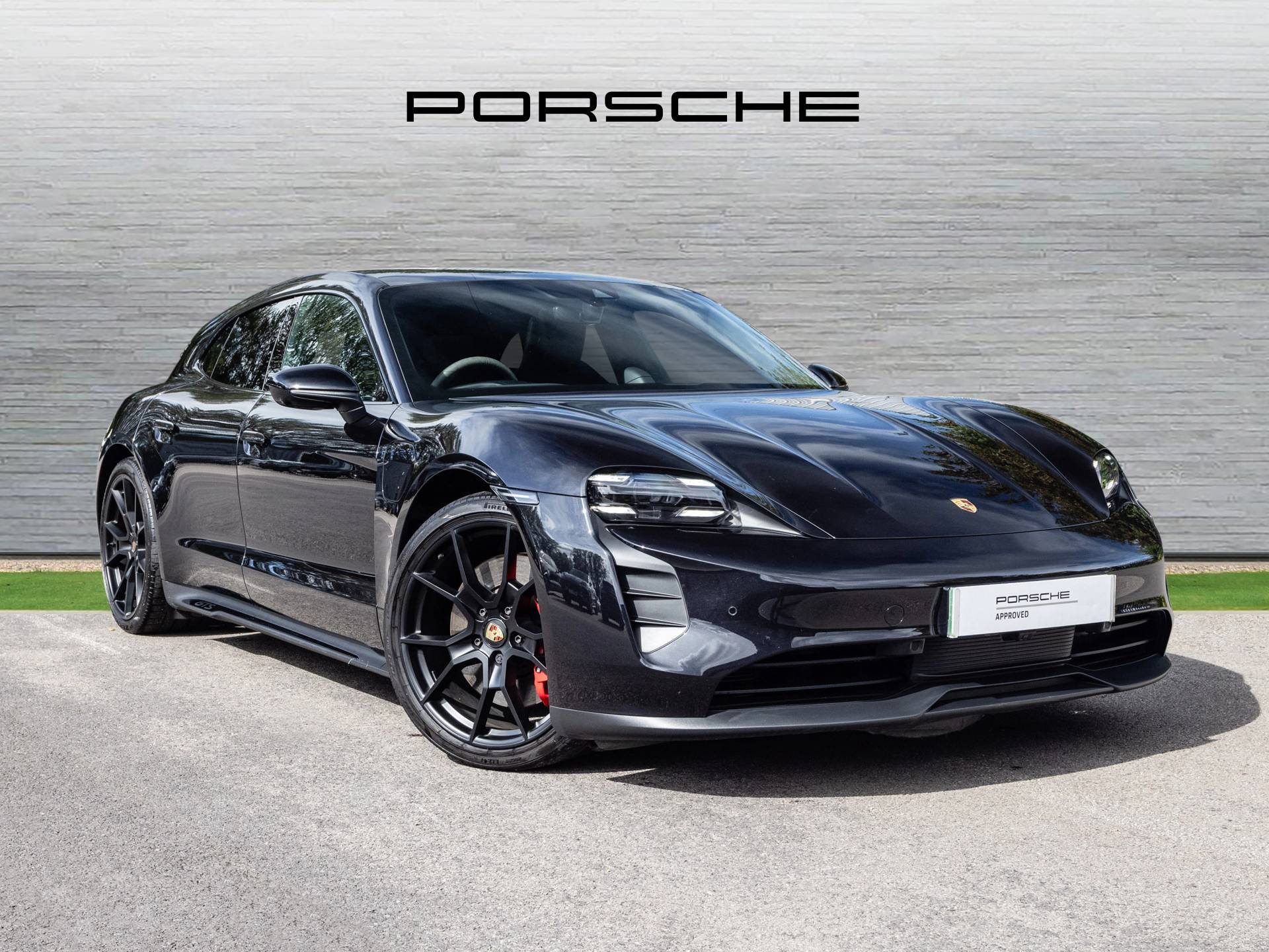Taycan GTS Sport Turismo, photo 1 of 42