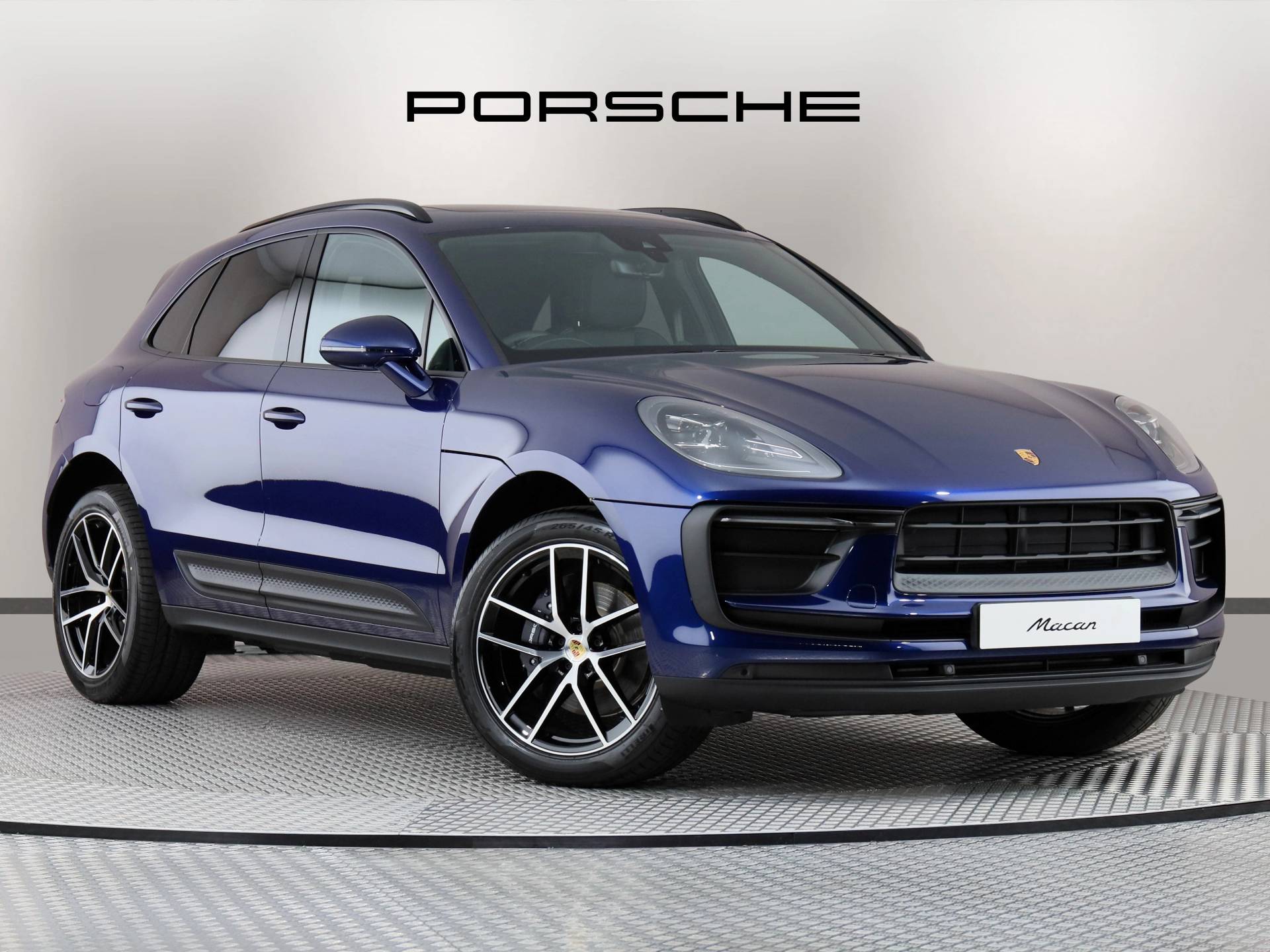 Macan, photo 1 of 40
