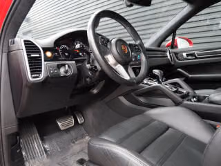 2023 Porsche Cayenne GTS - Photo 25