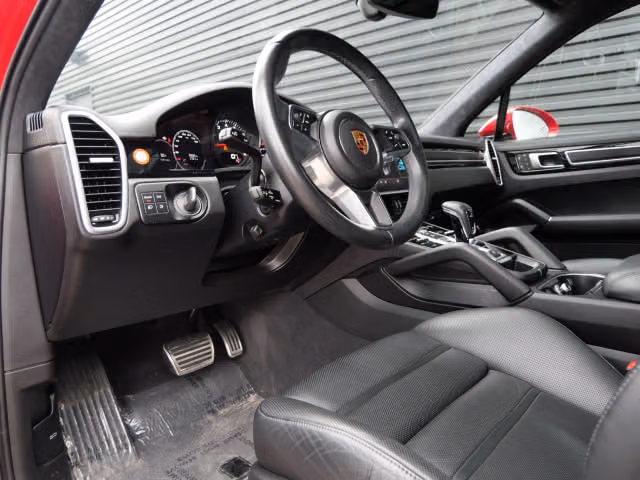 2023 Porsche Cayenne GTS - Photo 26