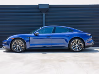 2025 Porsche Taycan Base - Photo 9