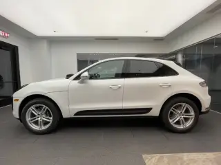 2026 Porsche Macan Base - Photo 13