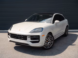2026 Porsche Cayenne GTS's photo