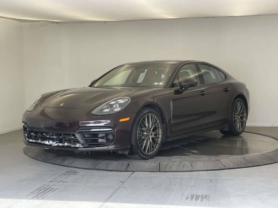 2022 Porsche Panamera Platinum Edition