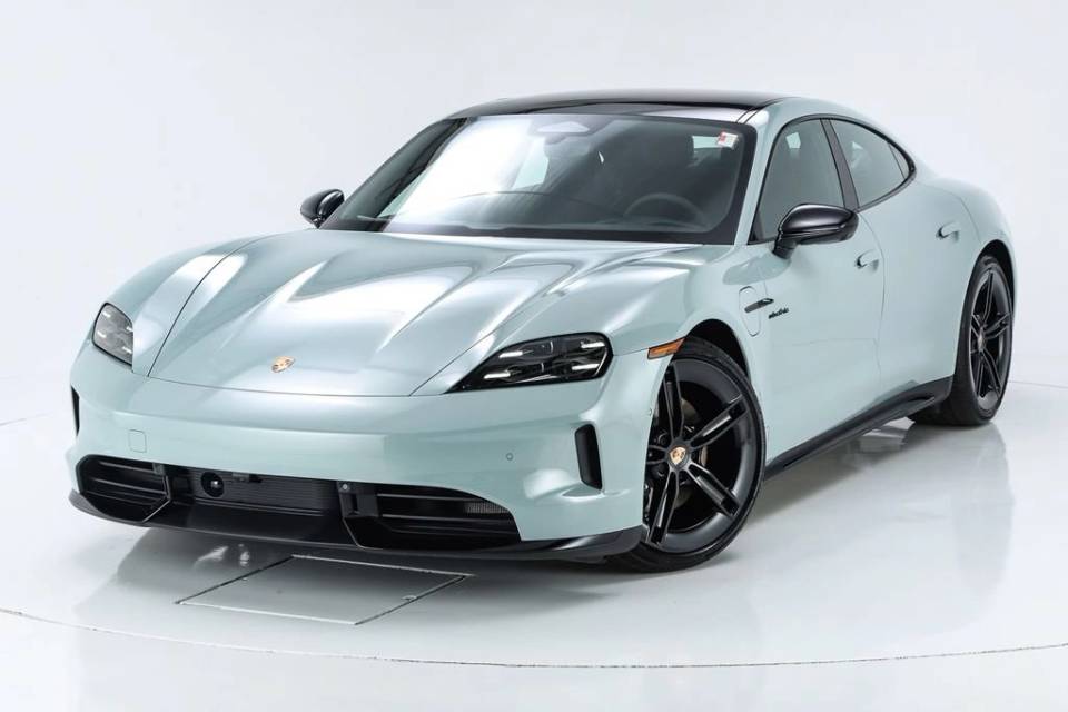 2026 Porsche Taycan 4 Black Edition