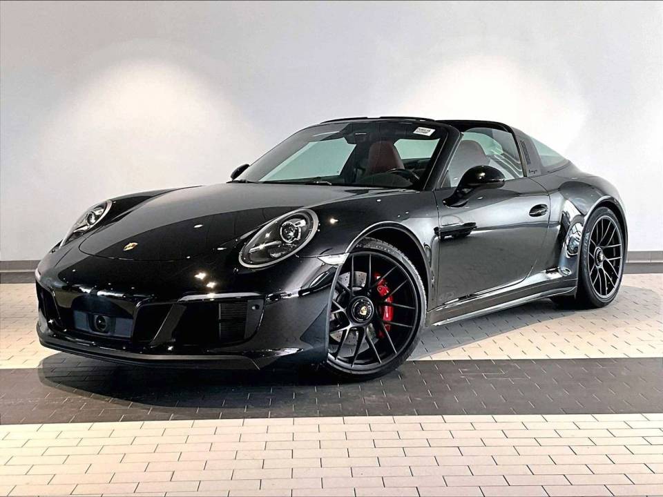 2018 Porsche 911 GTS