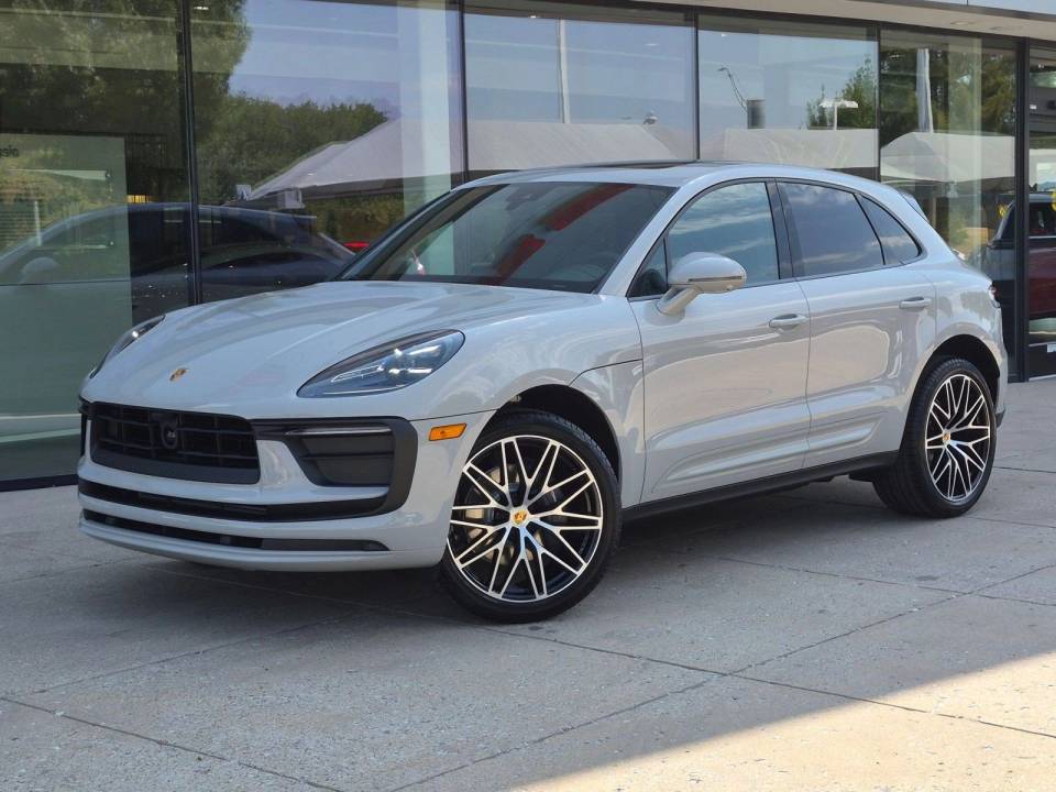 2026 Porsche Macan