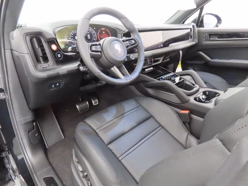 2026 Porsche Cayenne GTS - Photo 28
