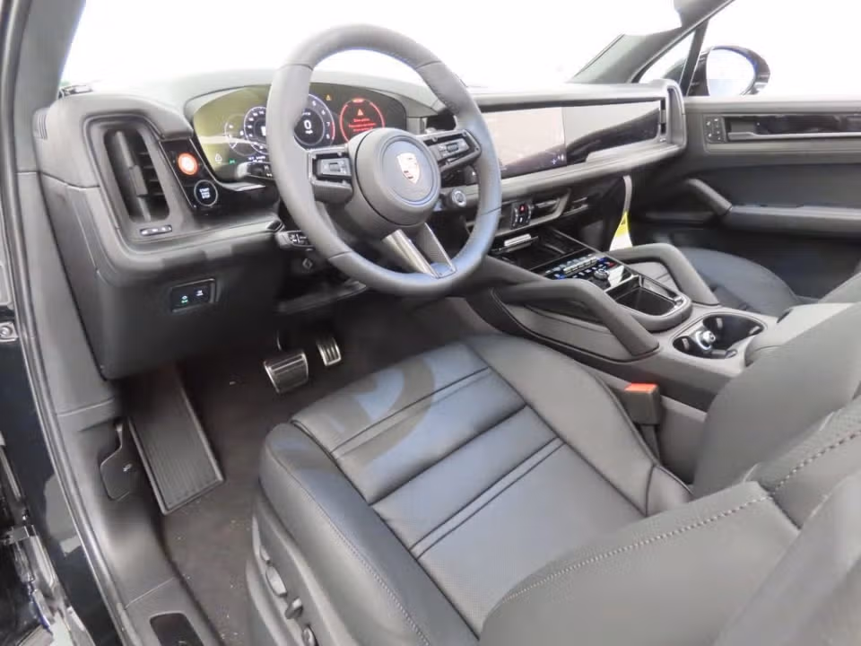 2026 Porsche Cayenne GTS - Photo 27