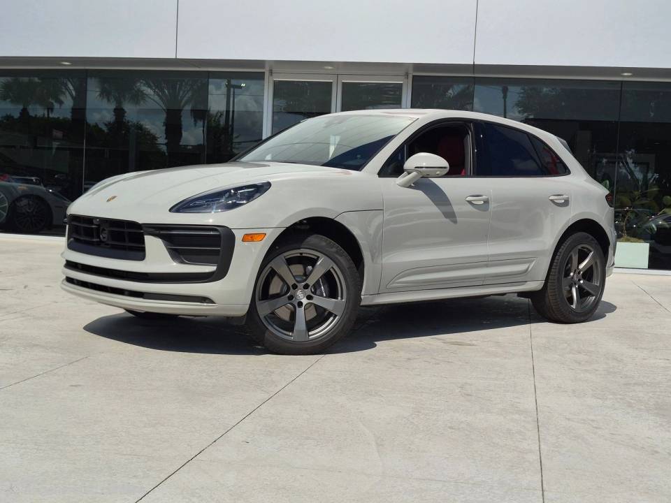 2026 Porsche Macan