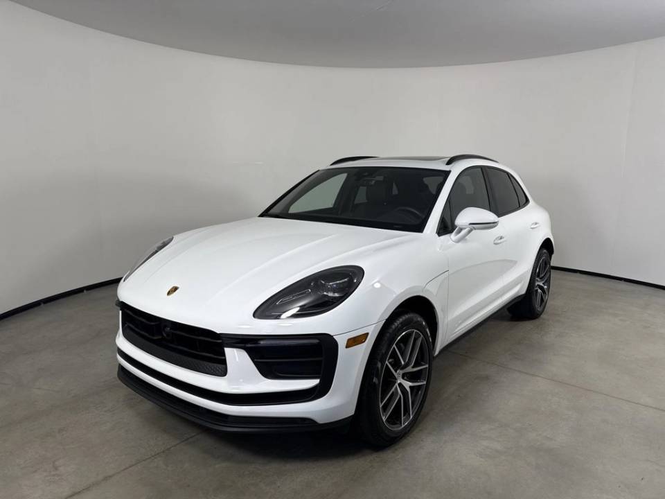 2025 Porsche Macan