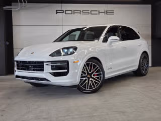 2026 Porsche Cayenne GTS's photo