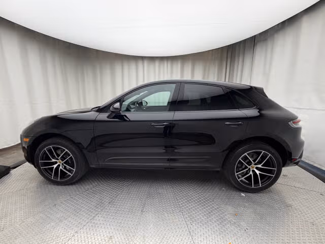 2026 Porsche Macan Base - Photo 10