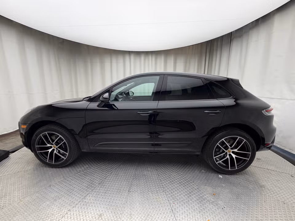 2026 Porsche Macan Base - Photo 11
