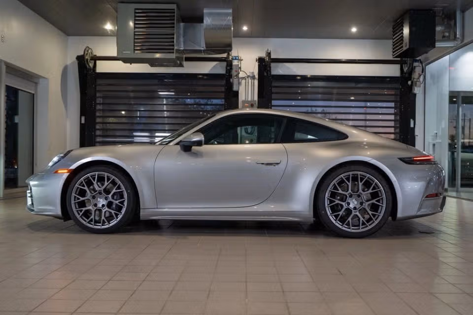 2026 Porsche 911 - Photo 11