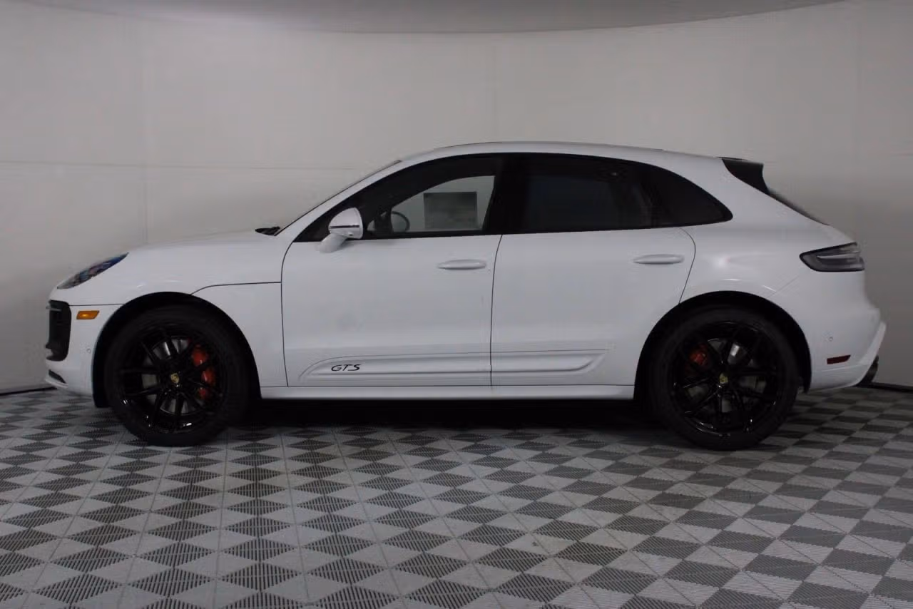 2026 Porsche Macan GTS - Photo 12