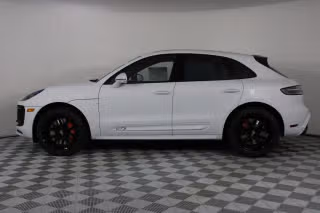 2026 Porsche Macan GTS - Photo 9