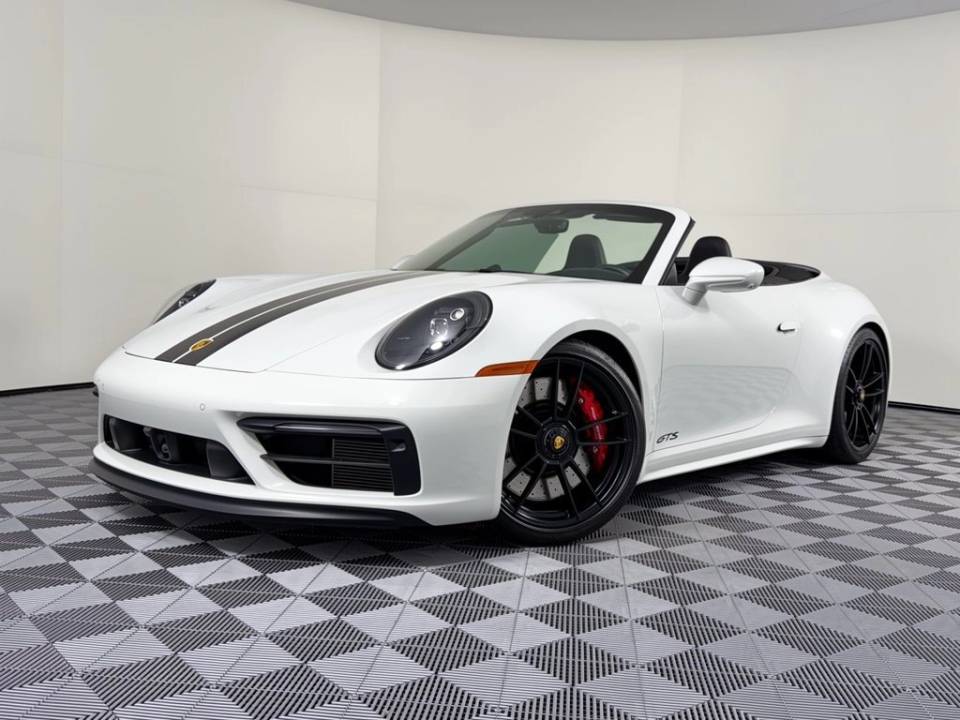 2022 Porsche 911 GTS