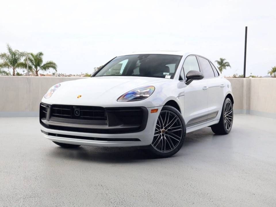 2026 Porsche Macan T