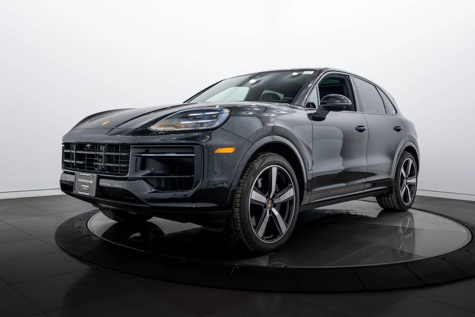 2025 Porsche Cayenne Base