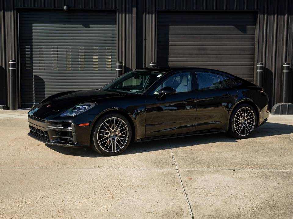 2026 Porsche Panamera