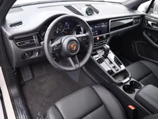 2026 Porsche Macan Base - Photo 25