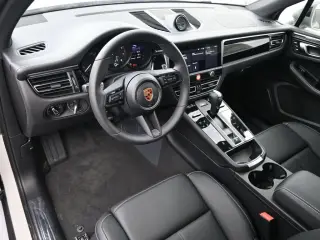 2026 Porsche Macan Base - Photo 29