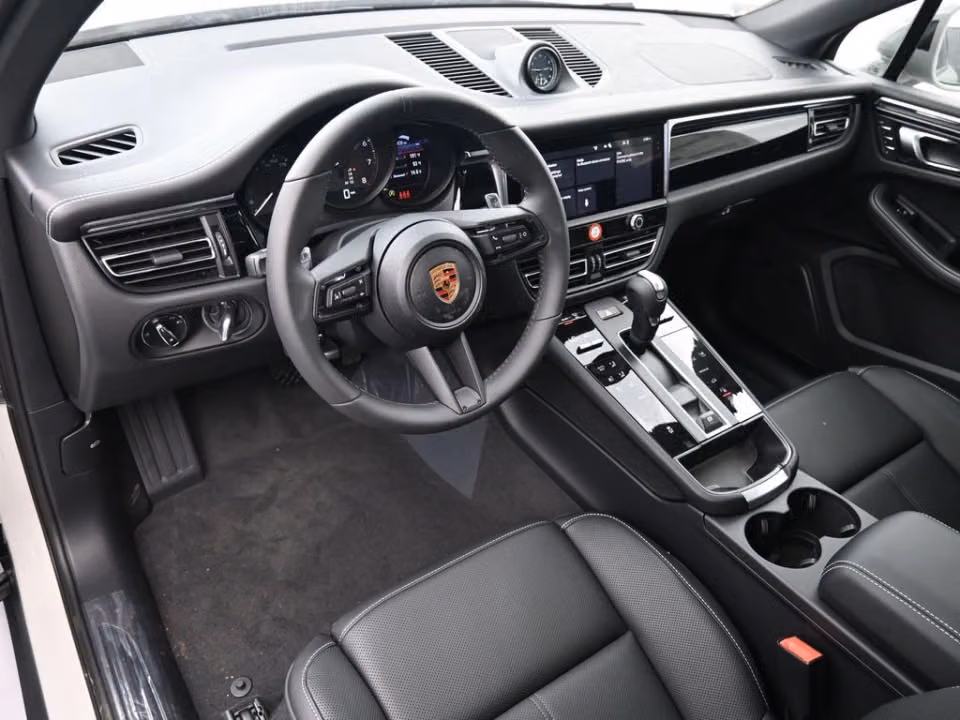 2026 Porsche Macan Base - Photo 27