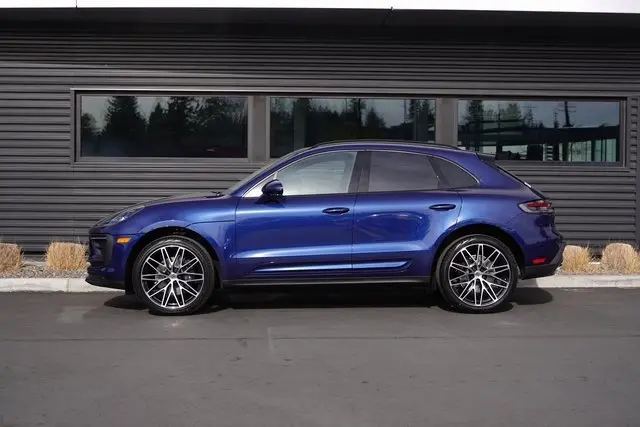 2026 Porsche Macan T - Photo 15