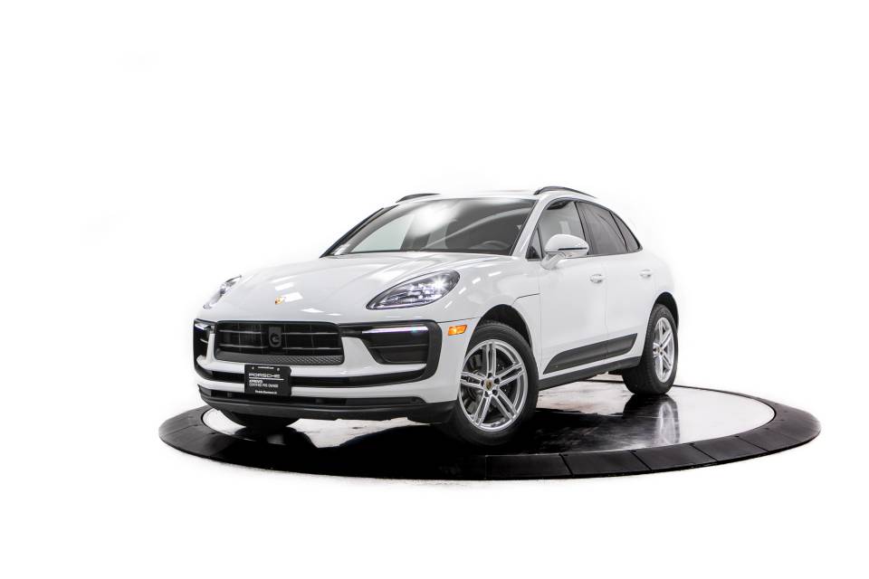 2023 Porsche Macan Base
