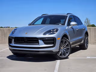 2026 Porsche Macan's photo
