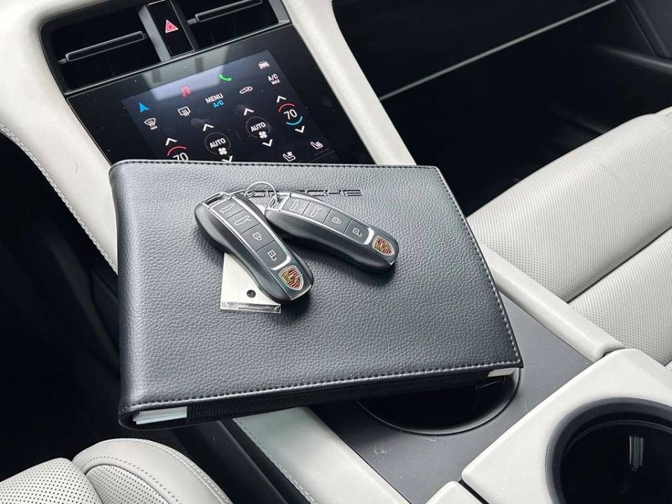 2023 Porsche Taycan