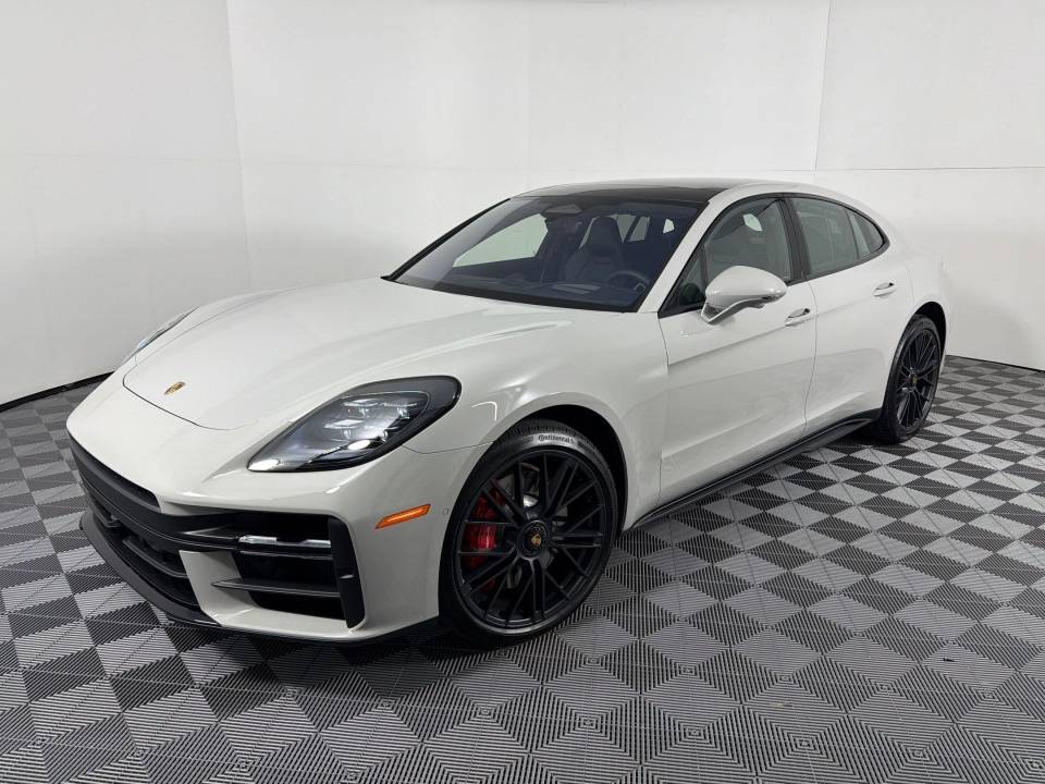 2026 Porsche Panamera