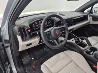 2026 Porsche Cayenne Base - Photo 25