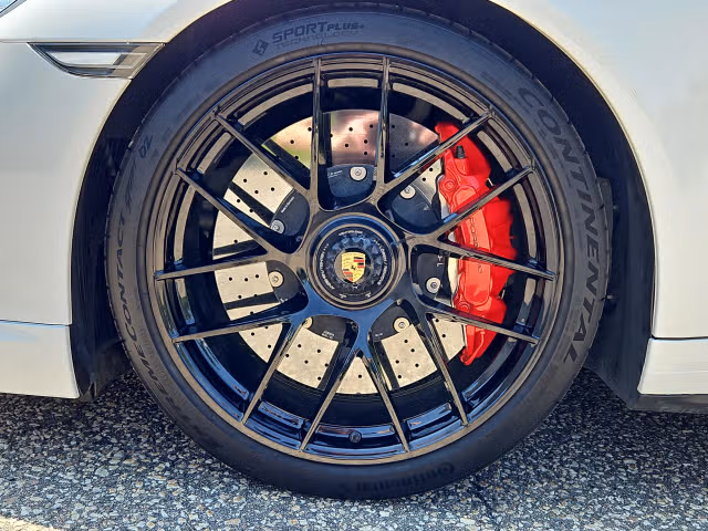 2019 Porsche 911 Turbo S - Photo 10