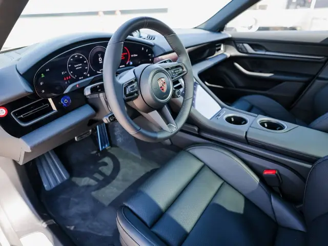 2026 Porsche Taycan Base - Photo 30