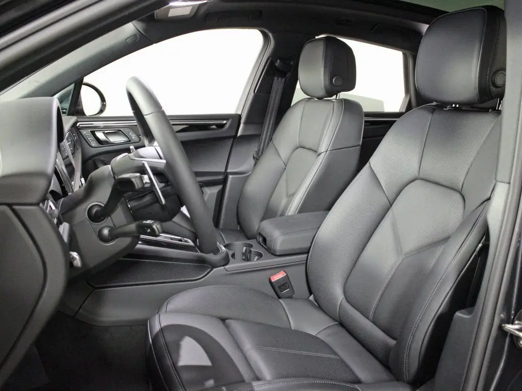 2026 Porsche Macan Base - Photo 40